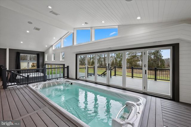 41122 CLEARFIELD MEADOW DR, Aldie, VA 20105