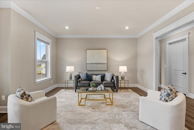 41122 CLEARFIELD MEADOW DR, Aldie, VA 20105