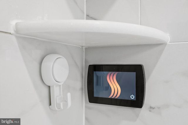 41122 CLEARFIELD MEADOW DR, Aldie, VA 20105