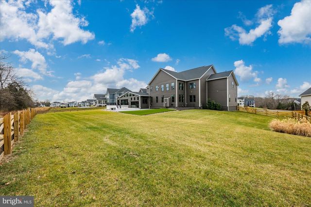 41122 CLEARFIELD MEADOW DR, Aldie, VA 20105