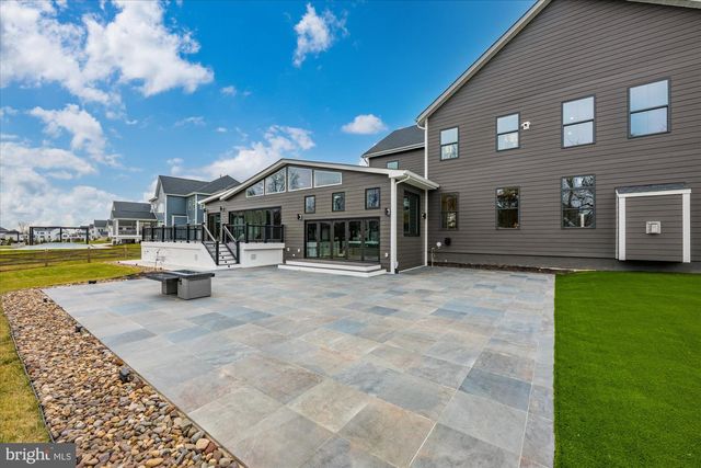 41122 CLEARFIELD MEADOW DR, Aldie, VA 20105