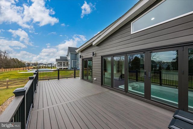 41122 CLEARFIELD MEADOW DR, Aldie, VA 20105