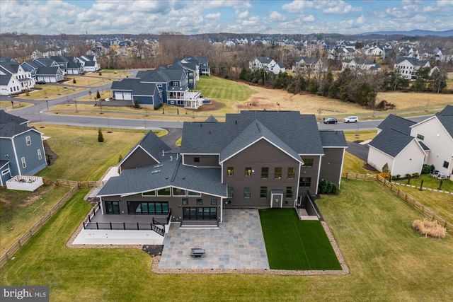 41122 CLEARFIELD MEADOW DR, Aldie, VA 20105