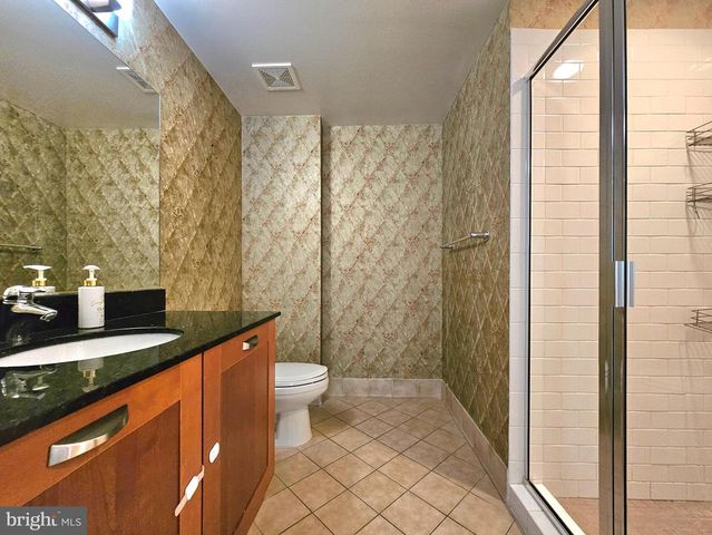 2451 MIDTOWN AVE #219, Alexandria, VA 22303