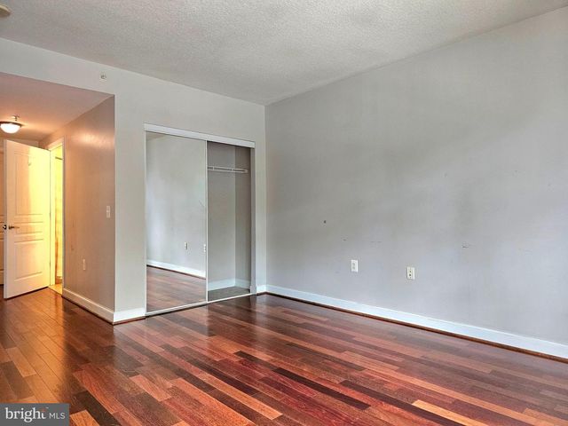2451 MIDTOWN AVE #219, Alexandria, VA 22303
