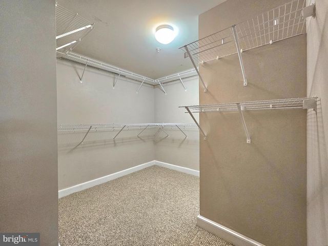 2451 MIDTOWN AVE #219, Alexandria, VA 22303