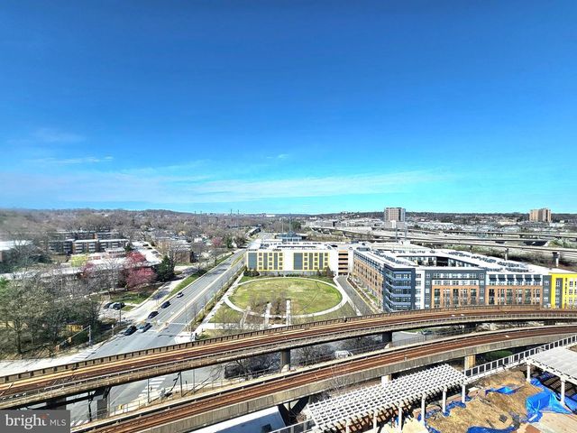 2451 MIDTOWN AVE #219, Alexandria, VA 22303