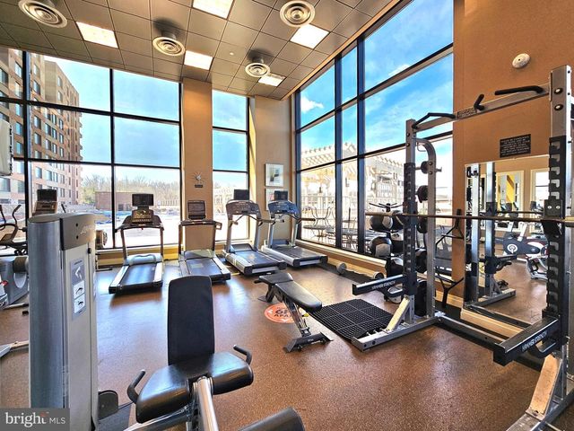 2451 MIDTOWN AVE #219, Alexandria, VA 22303
