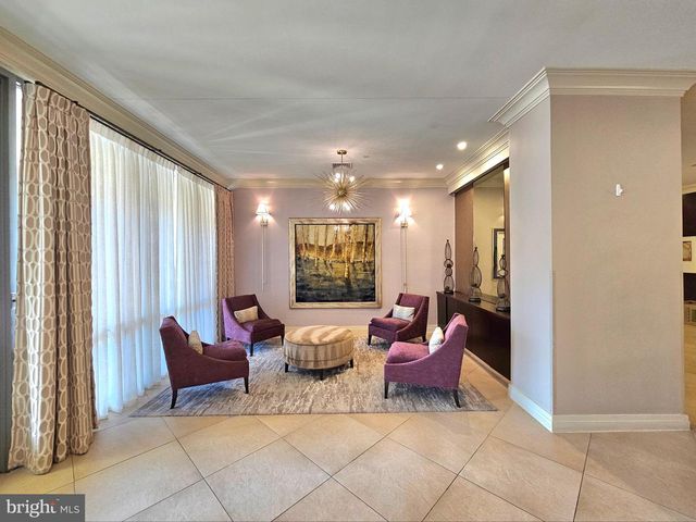 2451 MIDTOWN AVE #219, Alexandria, VA 22303