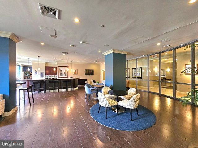 2451 MIDTOWN AVE #219, Alexandria, VA 22303