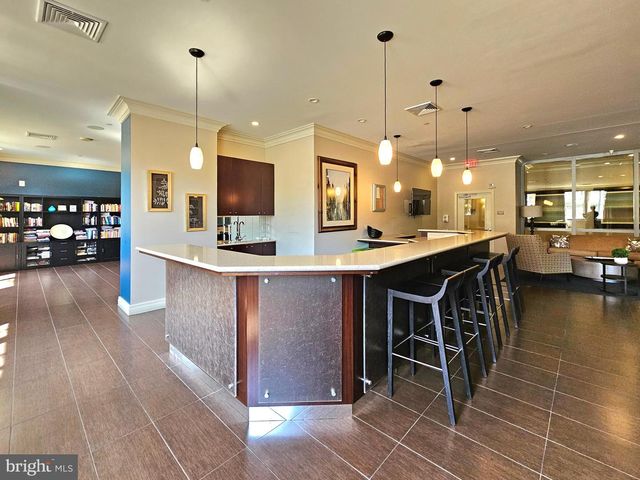 2451 MIDTOWN AVE #219, Alexandria, VA 22303