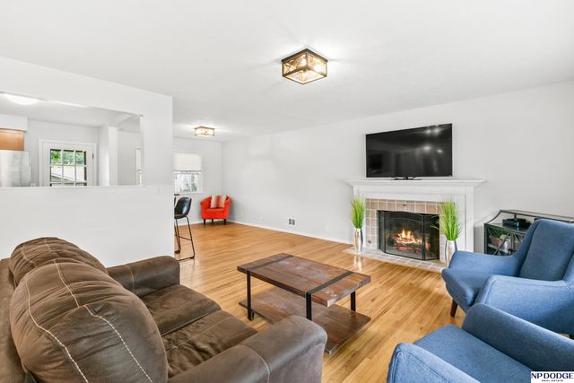 3425 S 114th Avenue, Omaha, NE 68144