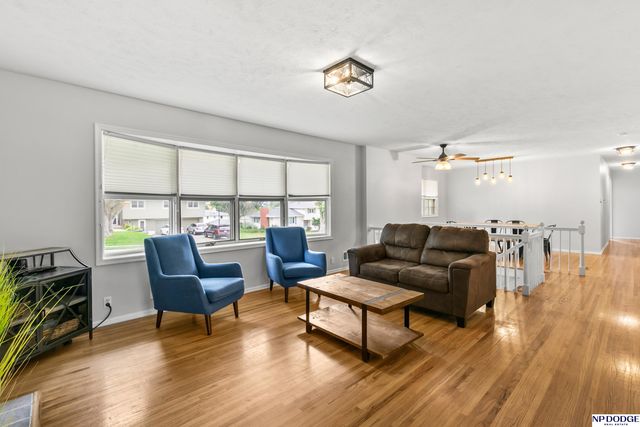 3425 S 114th Avenue, Omaha, NE 68144