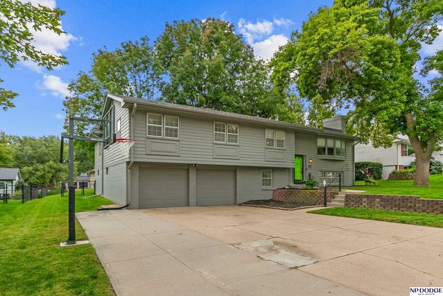3425 S 114th Avenue, Omaha, NE 68144