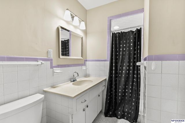 3425 S 114th Avenue, Omaha, NE 68144