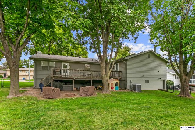 3425 S 114th Avenue, Omaha, NE 68144