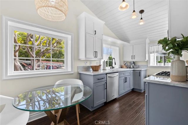 640 Pearl Street, Laguna Beach, CA 92651