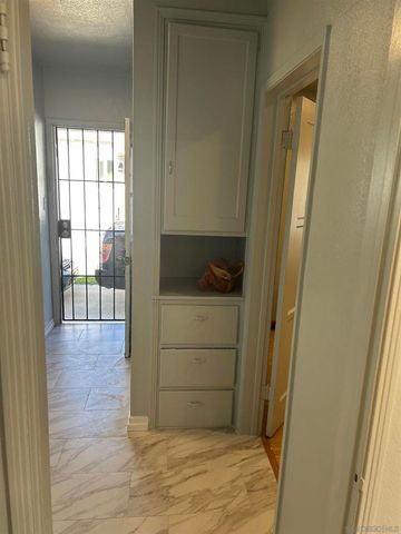 1648 E PLYMOUTH ST, Long Beach, CA 90805