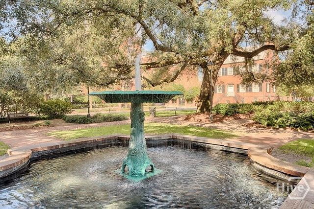 316 E State Street 3B, Savannah, GA 31401