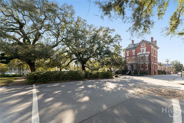 316 E State Street 3B, Savannah, GA 31401