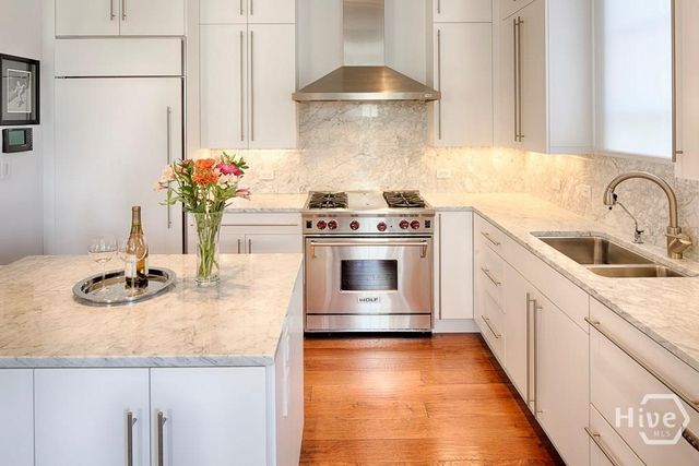 316 E State Street 3B, Savannah, GA 31401