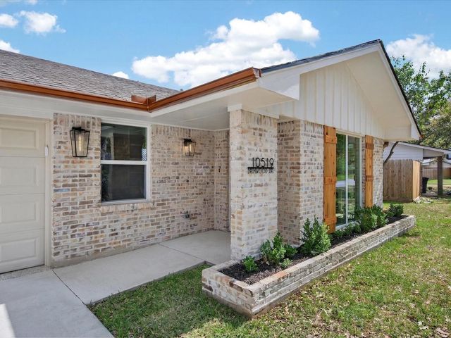 10519 Brinwood Drive, Houston, TX 77043