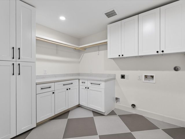 10519 Brinwood Drive, Houston, TX 77043