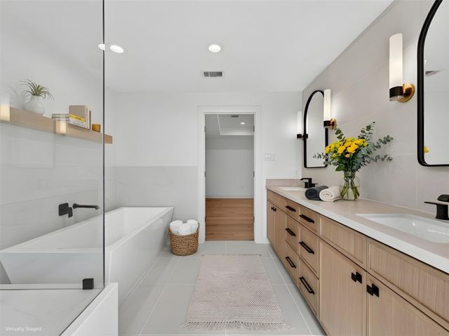 10519 Brinwood Drive, Houston, TX 77043