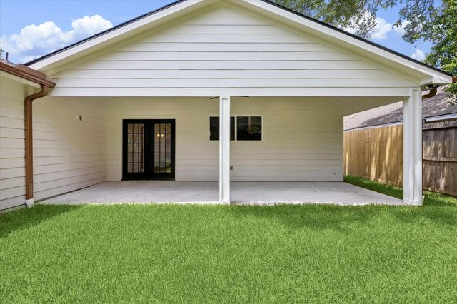 10519 Brinwood Drive, Houston, TX 77043