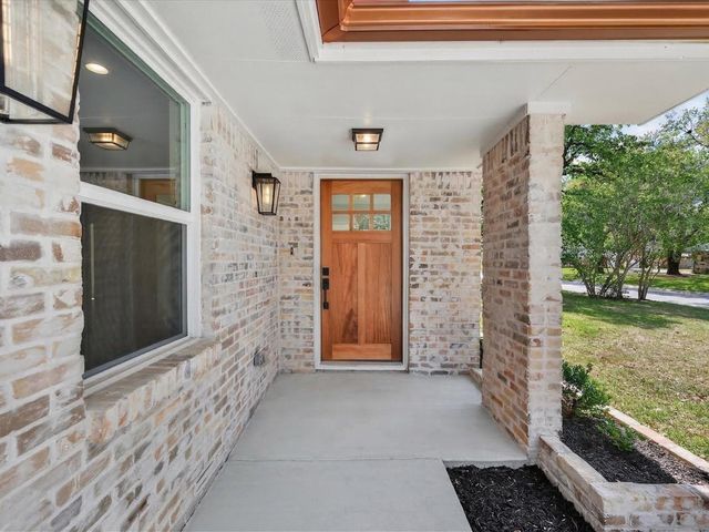 10519 Brinwood Drive, Houston, TX 77043