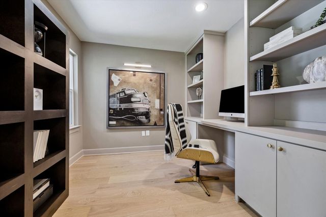 10519 Brinwood Drive, Houston, TX 77043