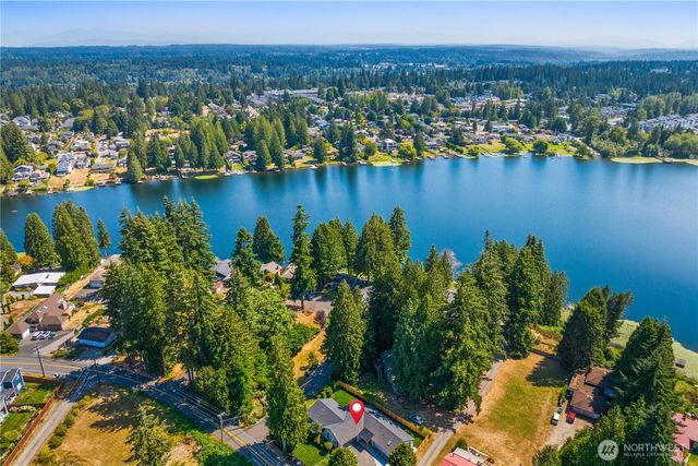 15729 Larch Way, Lynnwood, WA 98087