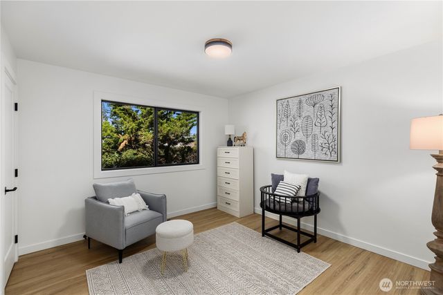 15729 Larch Way, Lynnwood, WA 98087
