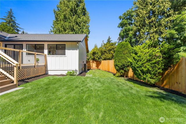 15729 Larch Way, Lynnwood, WA 98087