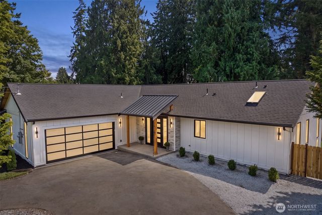 15729 Larch Way, Lynnwood, WA 98087