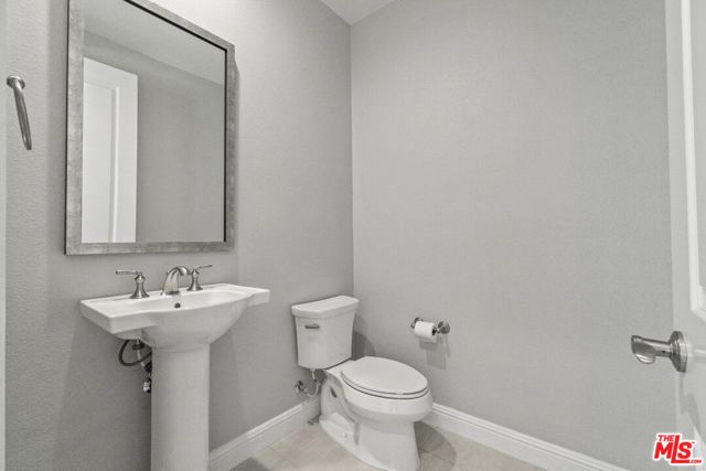 20348 W Marlow Lane, Porter Ranch (los Angeles), CA 91326
