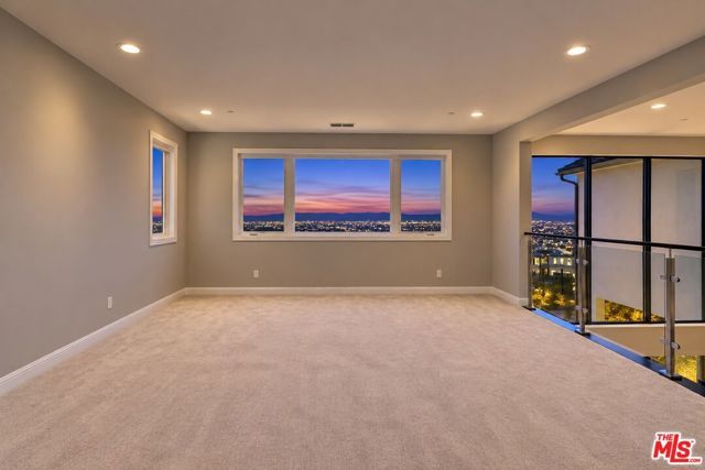 20348 W Marlow Lane, Porter Ranch (los Angeles), CA 91326