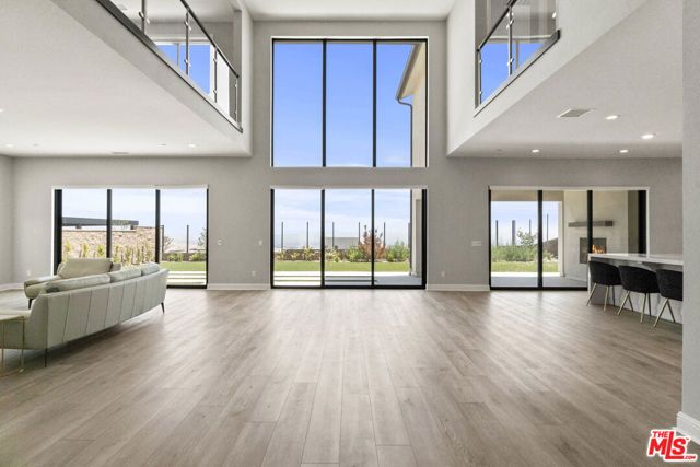 20348 W Marlow Lane, Porter Ranch (los Angeles), CA 91326