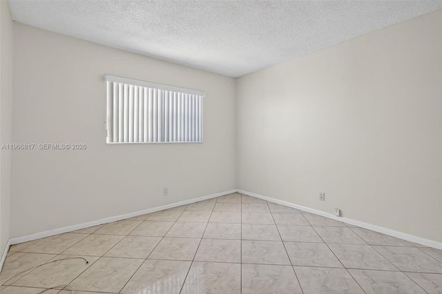 421 NE 14th Ave 608, Hallandale Beach, FL 33009