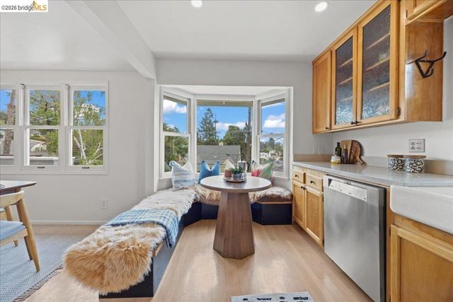 4425 Norton Ave, Oakland, CA 94602