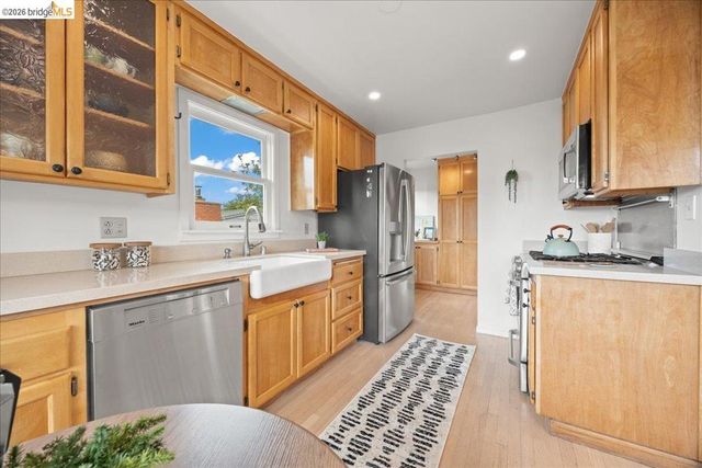 4425 Norton Ave, Oakland, CA 94602