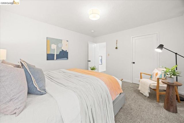 4425 Norton Ave, Oakland, CA 94602
