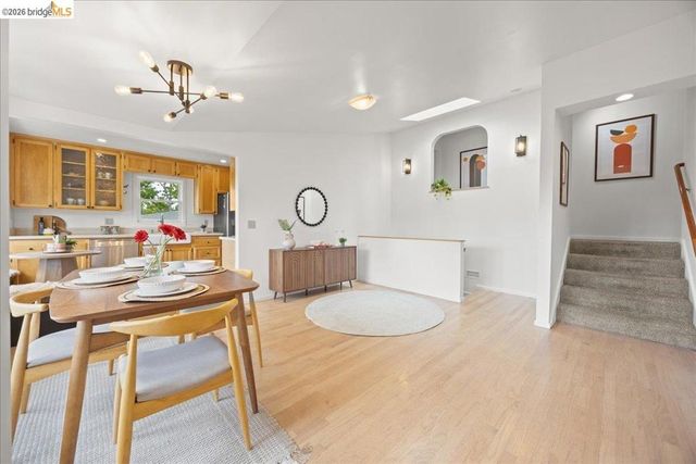 4425 Norton Ave, Oakland, CA 94602