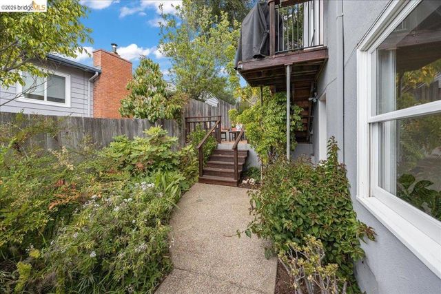 4425 Norton Ave, Oakland, CA 94602