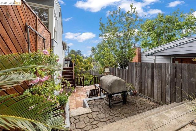 4425 Norton Ave, Oakland, CA 94602