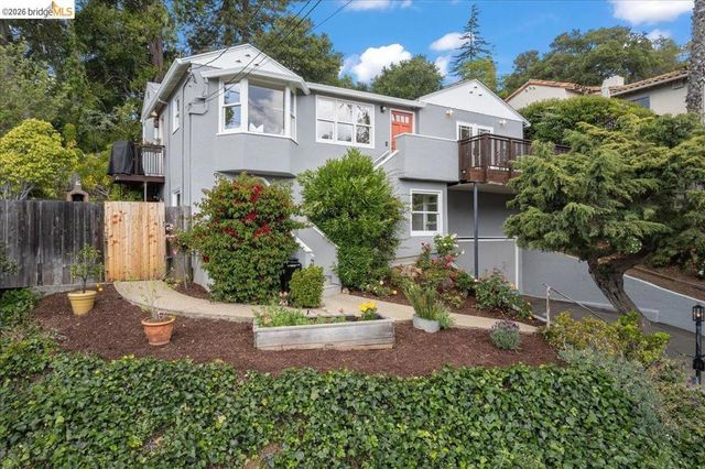 4425 Norton Ave, Oakland, CA 94602