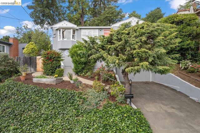 4425 Norton Ave, Oakland, CA 94602