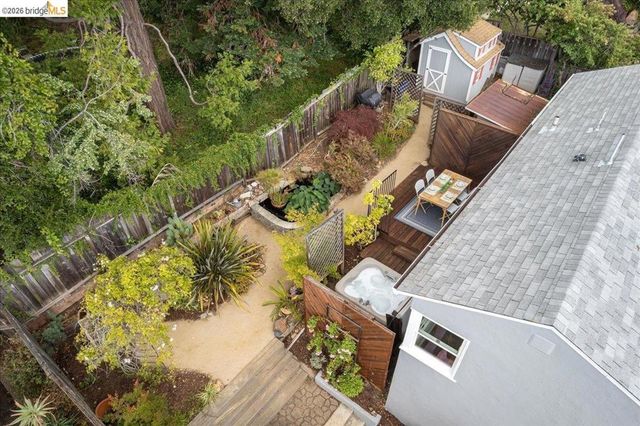 4425 Norton Ave, Oakland, CA 94602