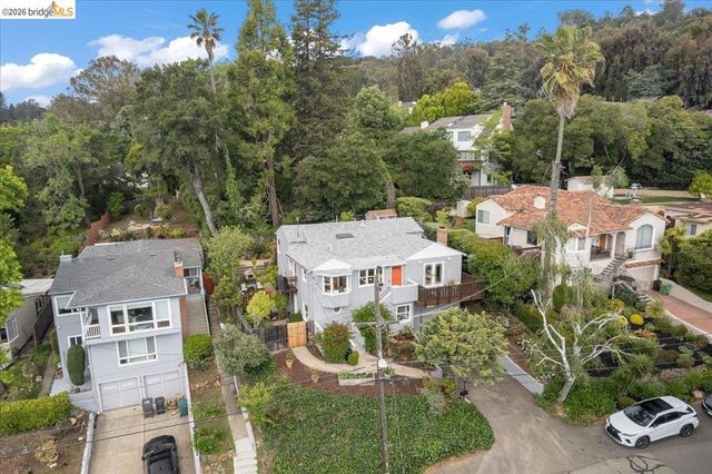 4425 Norton Ave, Oakland, CA 94602