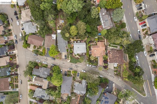 4425 Norton Ave, Oakland, CA 94602